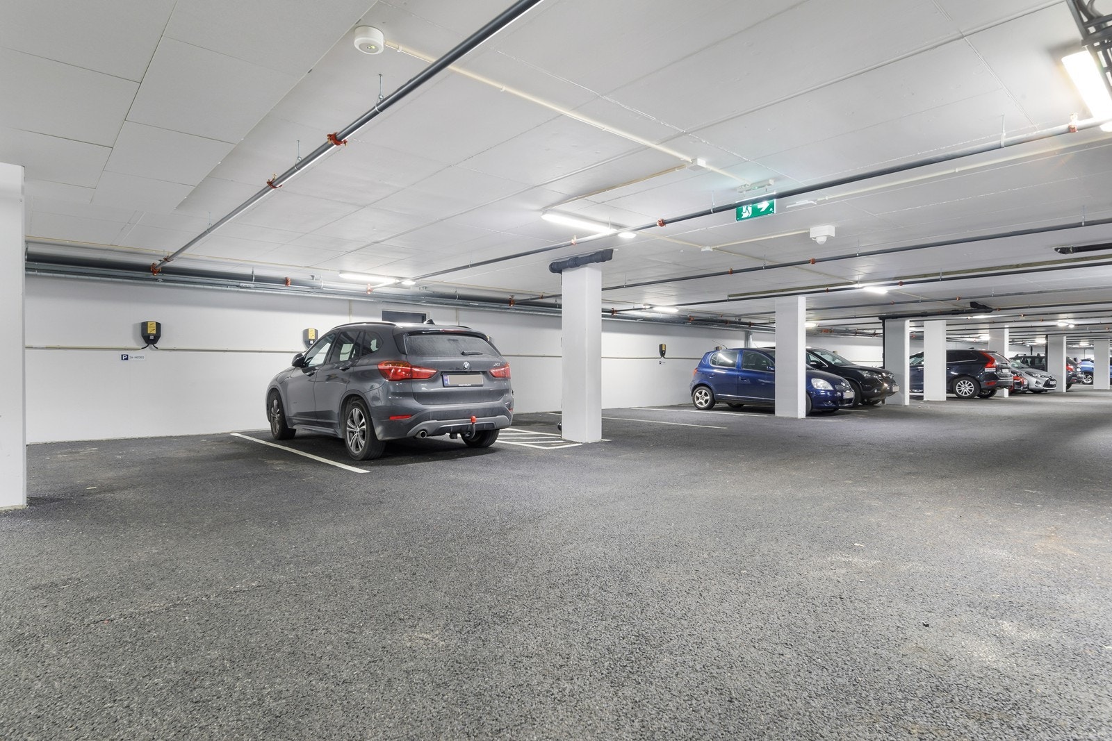 Parkering i lukket garasjeanlegg med heistilknytning Galleribilde