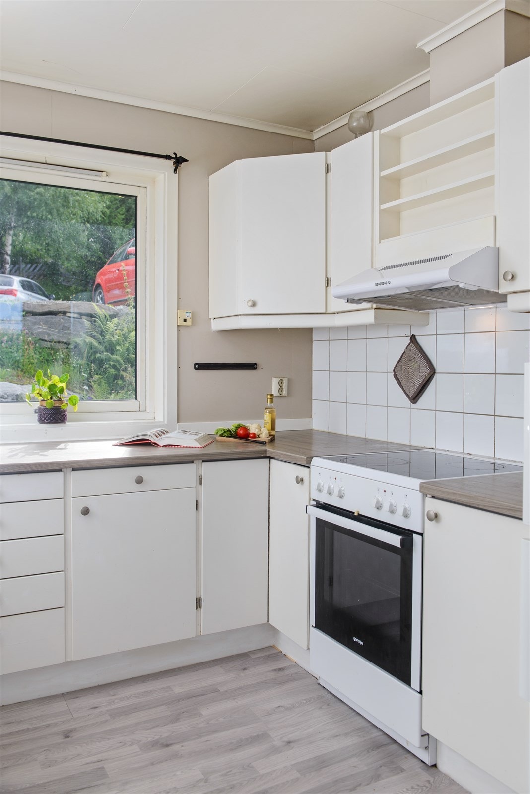 Plass til komfyr, oppvaskmaskin og kjøl-/fryseskap Galleribilde