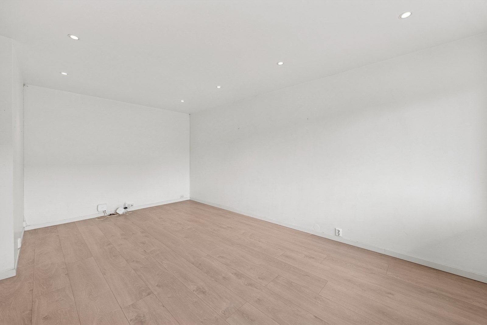 Felleskostnadene inkluderer fyring, varmtvann og grunnpakke for kabel-TV. Galleribilde