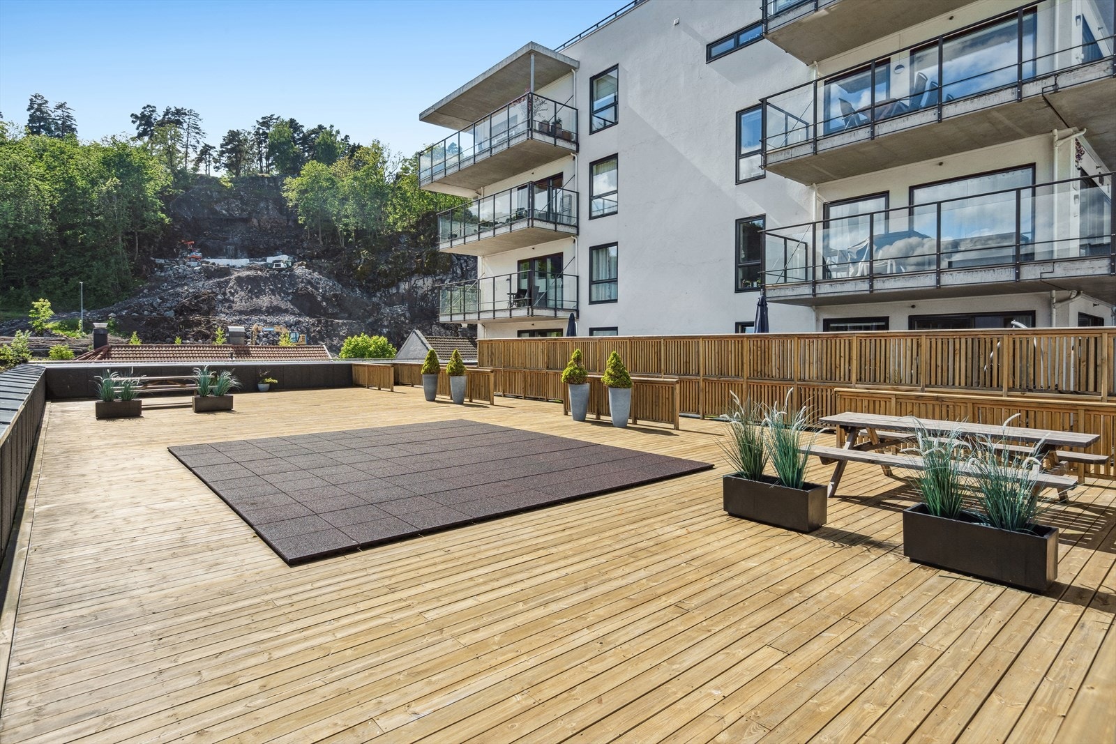 Felles takterrasse til benyttelse for beboerne i sameiet. Galleribilde