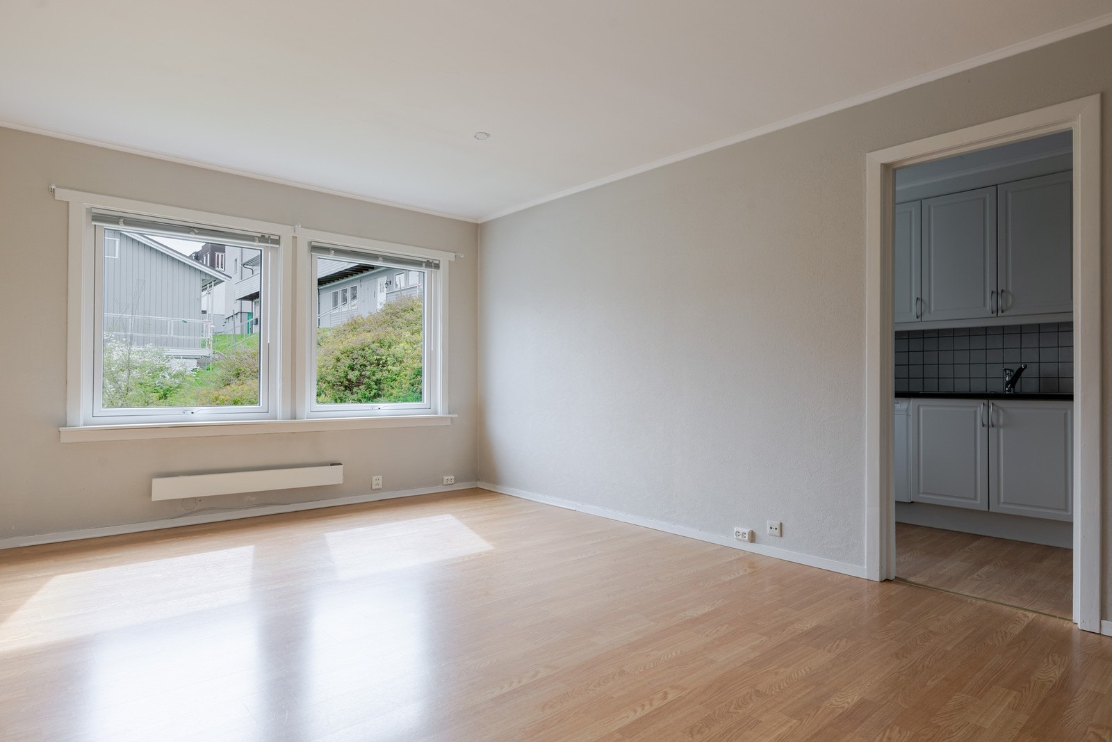 Inneholder gang, soverom,
bad/vaskerom, stue og kjøkken. Galleribilde