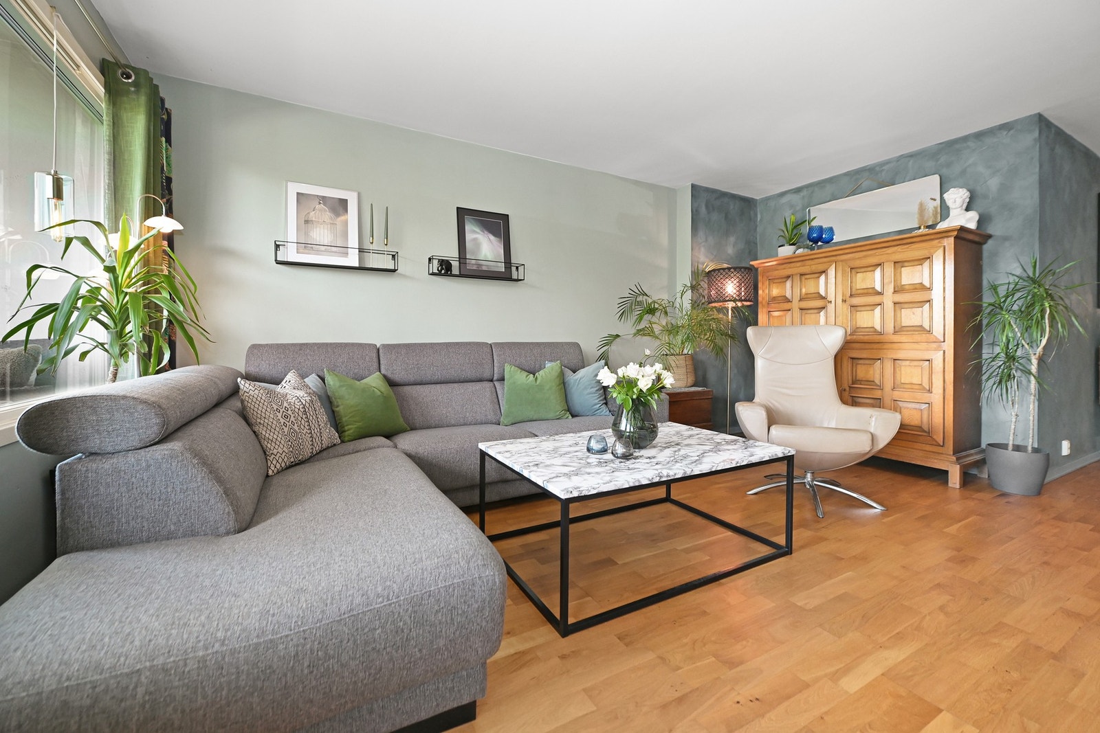 Her vil du trives! Galleribilde