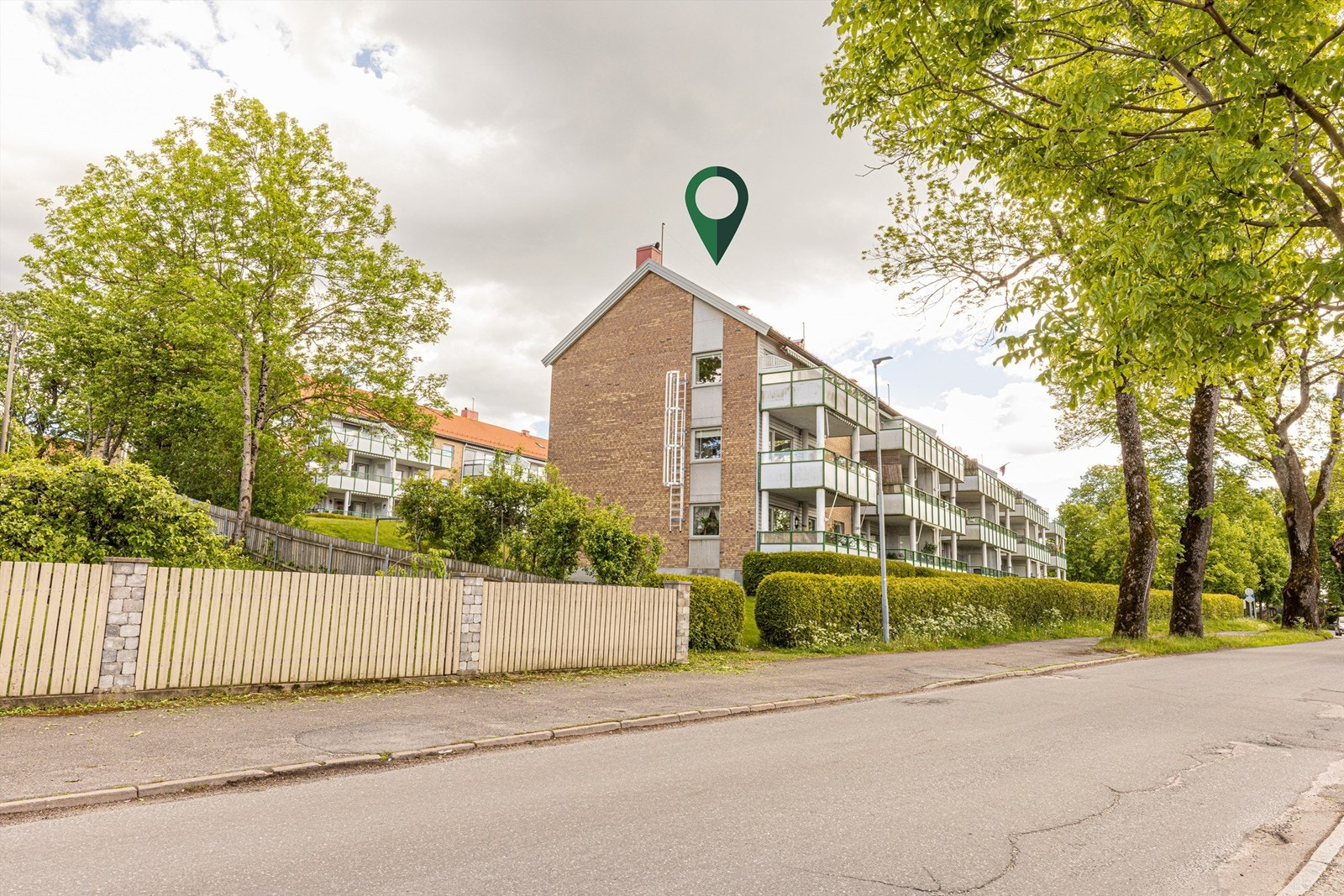 Plasseringen i enden av øverste etasje vil av mange betraktes som en av de absolutt beste i bygget. Galleribilde