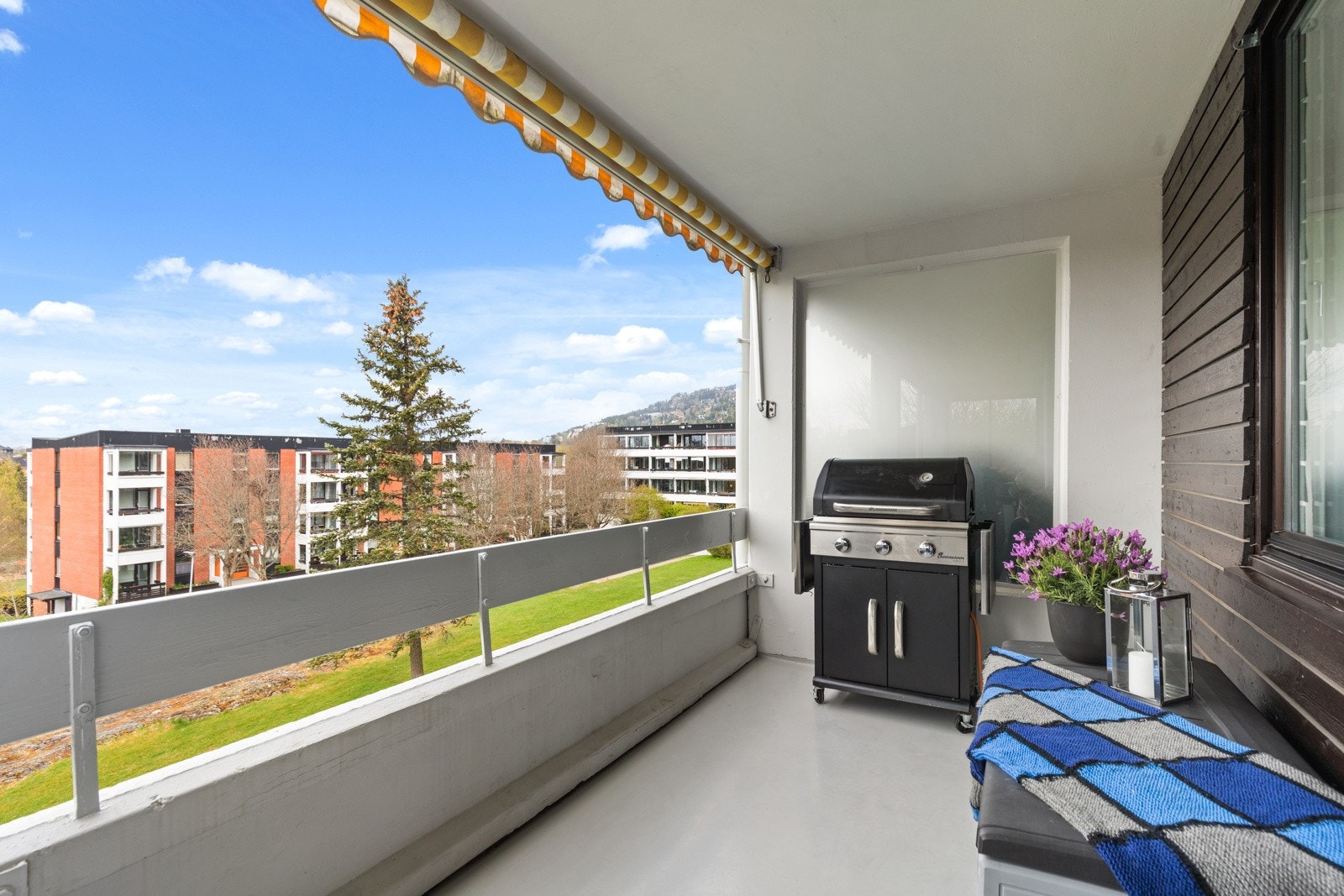 Her har man fantastiske solforhold med sol fra kl. 1400 til solnedgang! Galleribilde