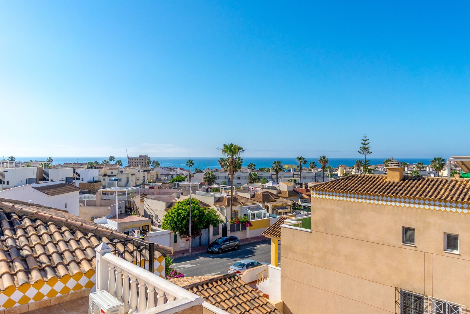 FLOTT UTSIKT FRA TAKTERRASSE Galleribilde