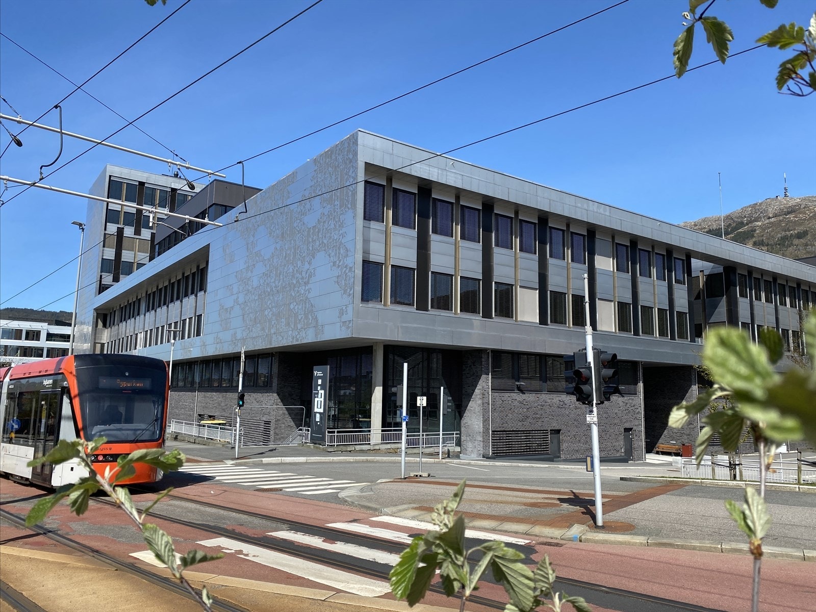 - Student på HVL? Da kan du spasere til campus på ca. 20 minutter - Galleribilde