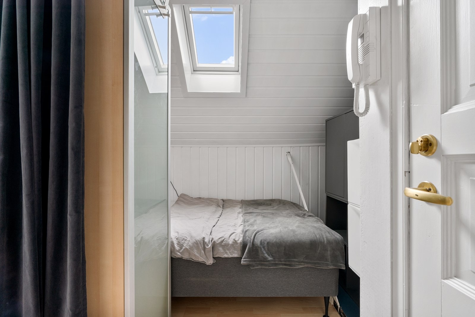 - Merk takvindu som sørger for naturlig lysinnslipp - Galleribilde