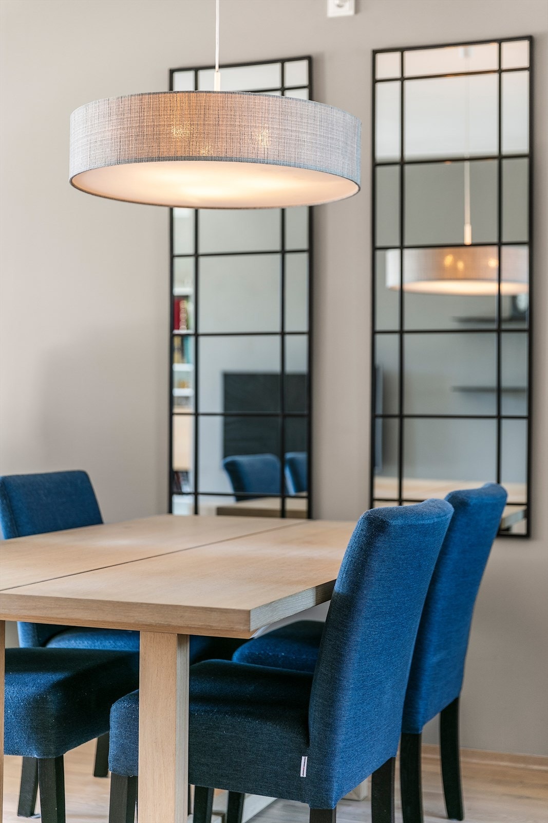 Detaljer fra spisestuen Galleribilde