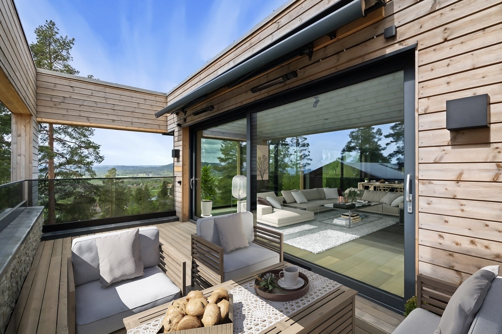 Det er montert markise og 2 stykk varmelamper. Galleribilde