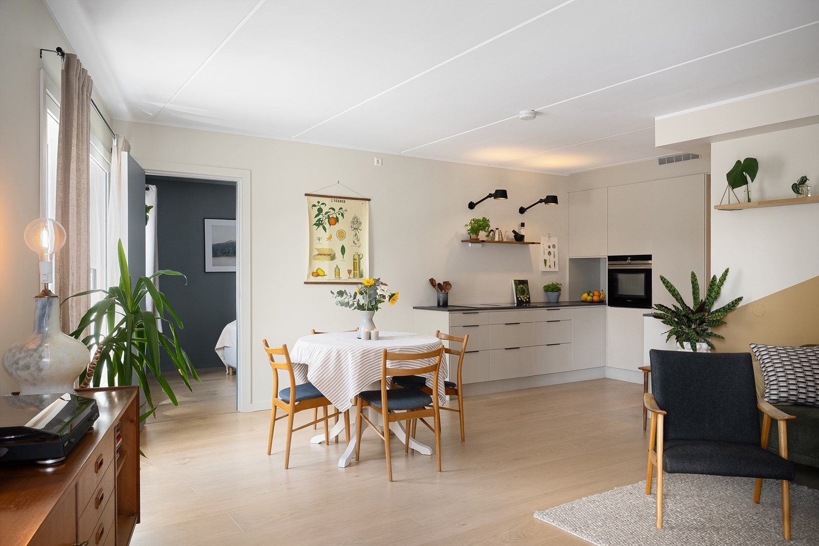 Åpen stue- og kjøkkenløsning Galleribilde