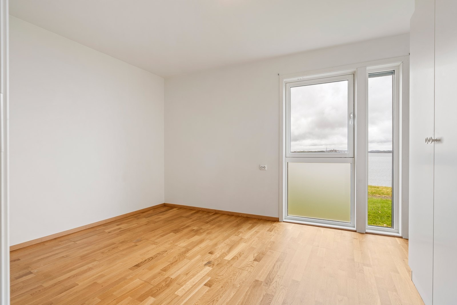 Hovedsoverom med skapplass Galleribilde