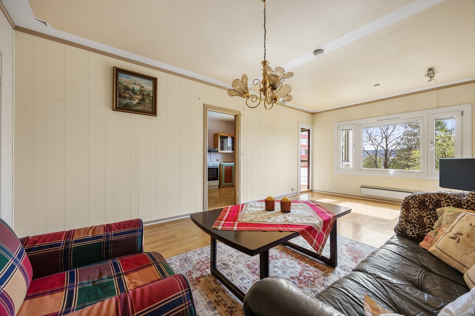 - Velkommen til Sandåsveien 4A, presentert av Andreas Næss Valbye i Eiendomsmegler 1 - Galleribilde