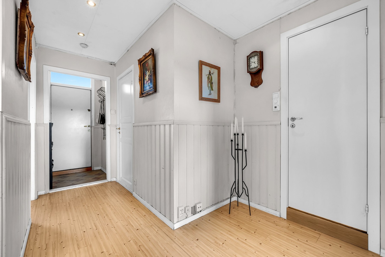 I gangen er det også adkomst til baderommet. Galleribilde