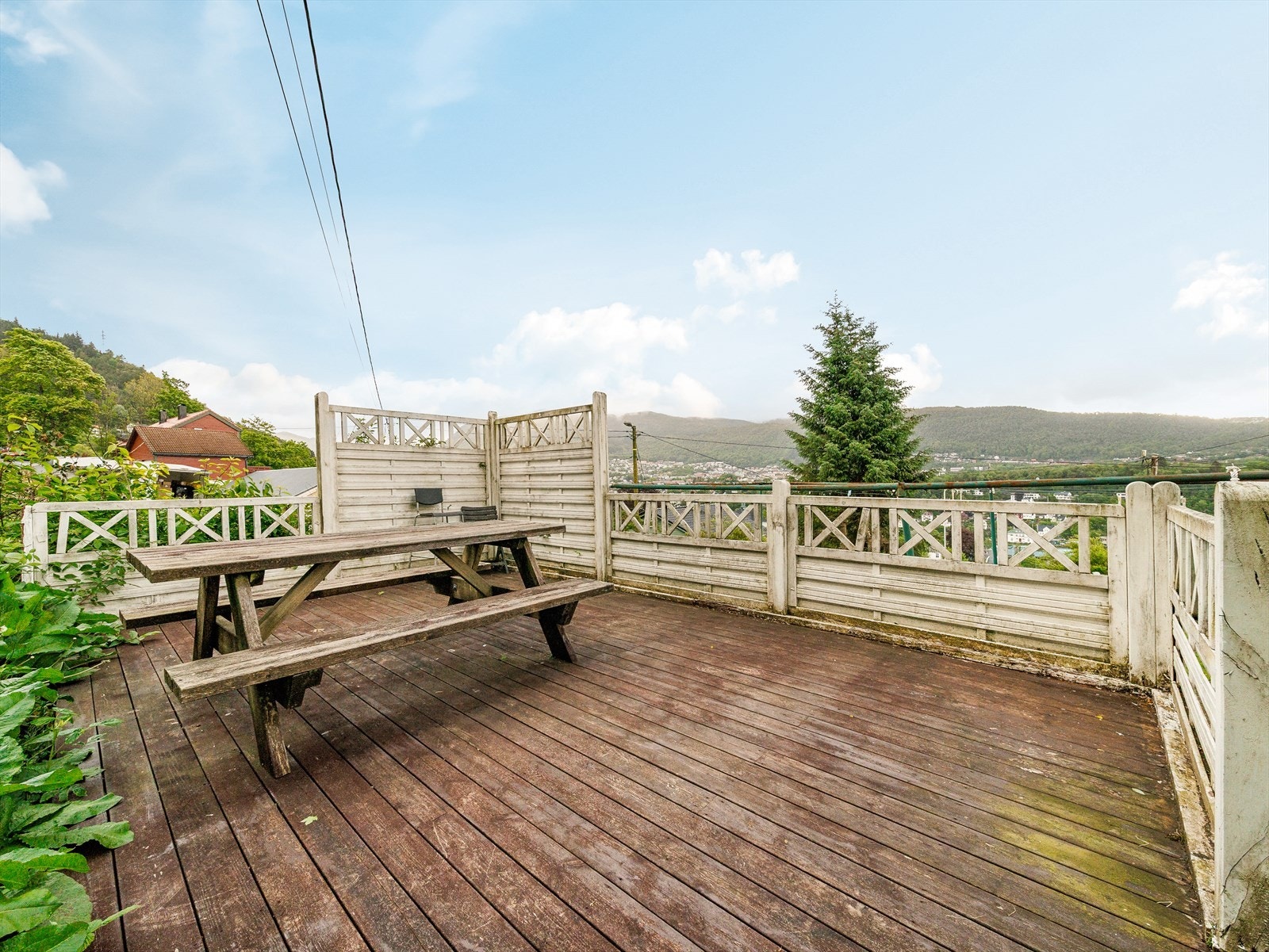 Felles terrasse med mulighet for møblering og trivelige uteplasser Galleribilde