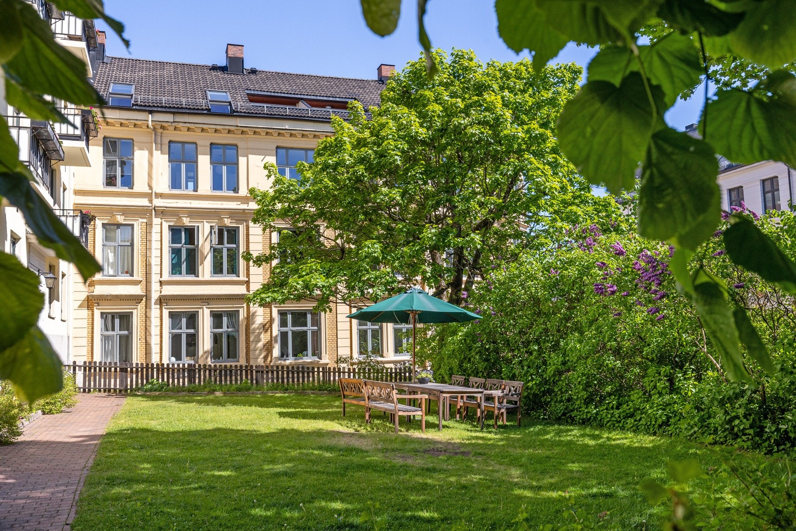 Sameiet Oscars gate 3B består av 18 seksjoner. Seksjon 17 og 18 er pr. i dag ikke utbygd og inngår som fellesareal inntil seksjonene er solgt Galleribilde