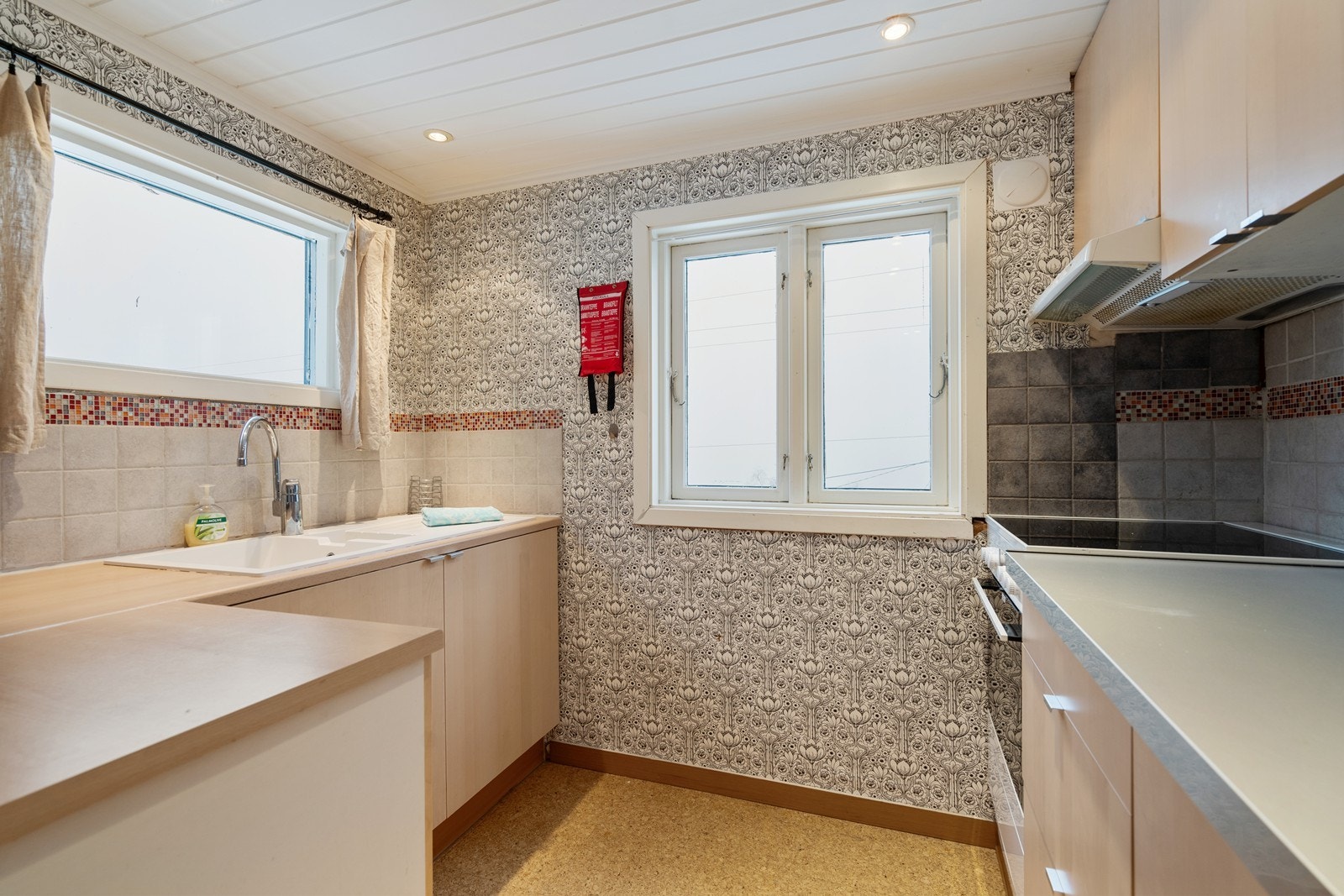 Moderne innredning på kjøkkenet. Galleribilde