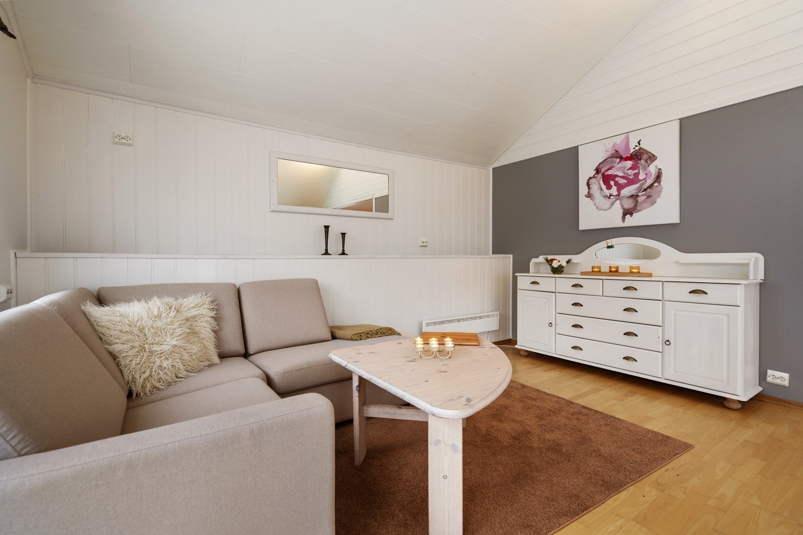 Hyggelig sittegruppe i stuen. Galleribilde