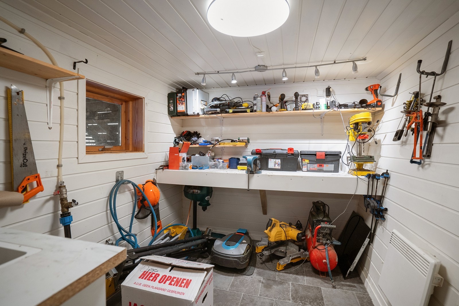 Verksted under hytta. Galleribilde