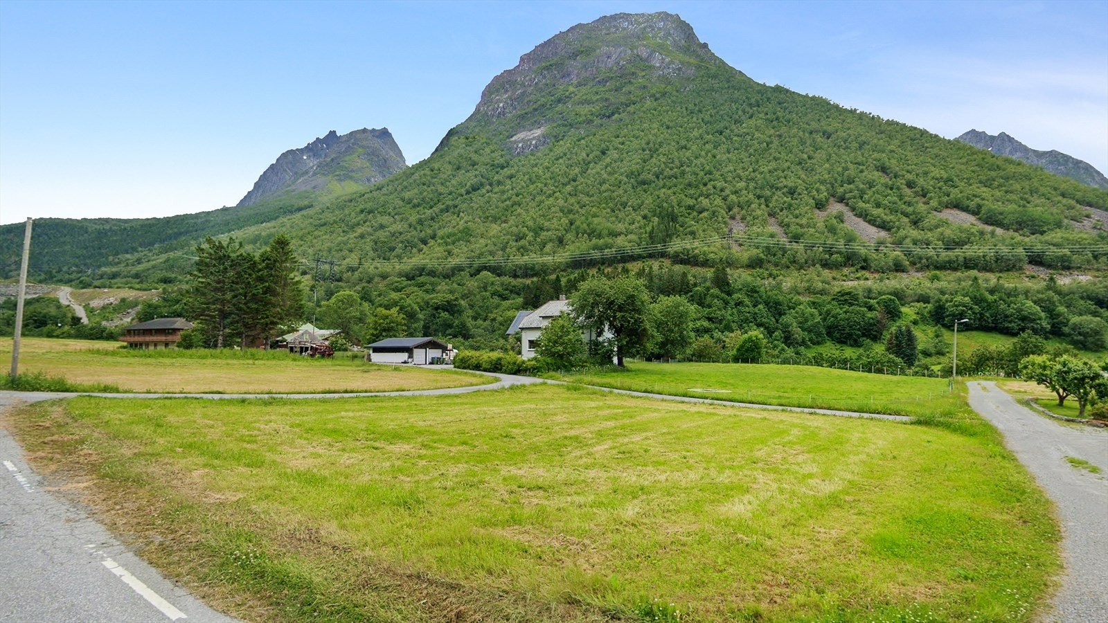 Adkomst til eiendommen vil ved annonserte visninger bli skiltet med visningsskilt fra Legal. Galleribilde
