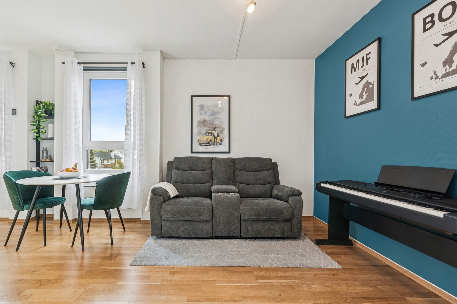 Lys og trivelig 2-roms andelsleilighet med sentral beliggenhet på Reinsletta. Galleribilde