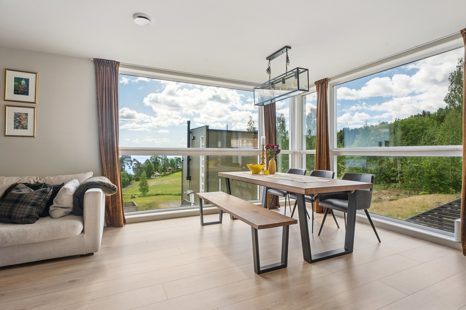 God plass til flere møbleringssoner Galleribilde