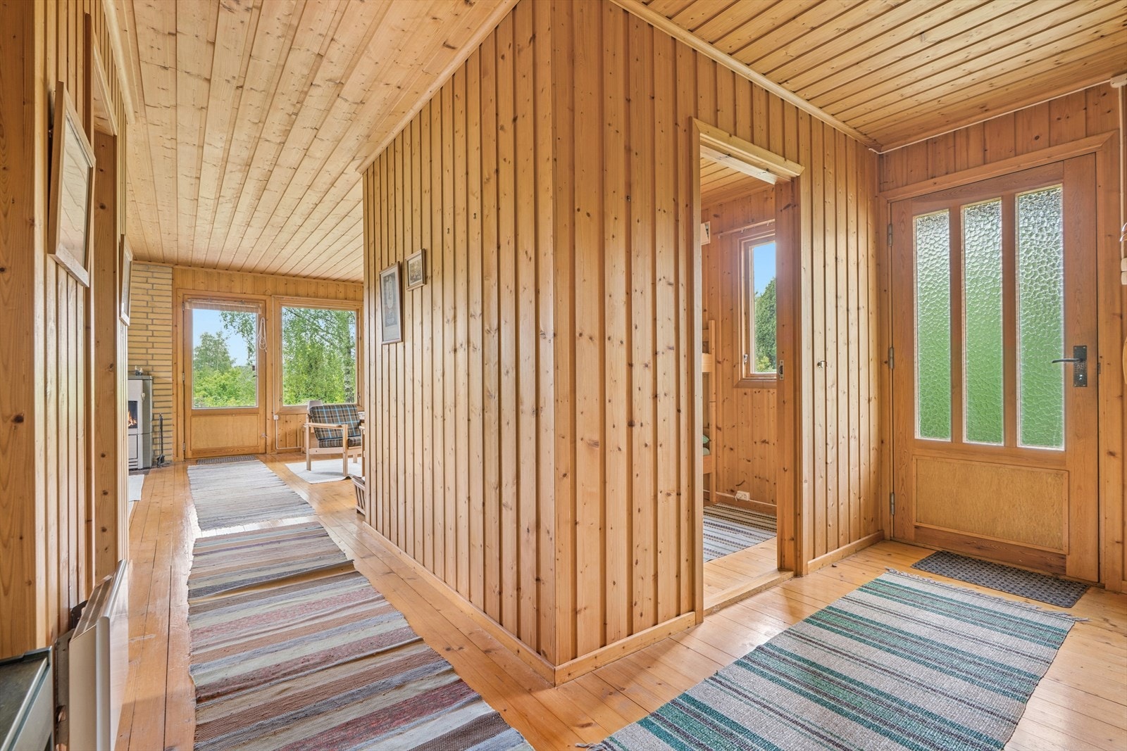 Du ønskes velkommen inn i en lys entré. Galleribilde