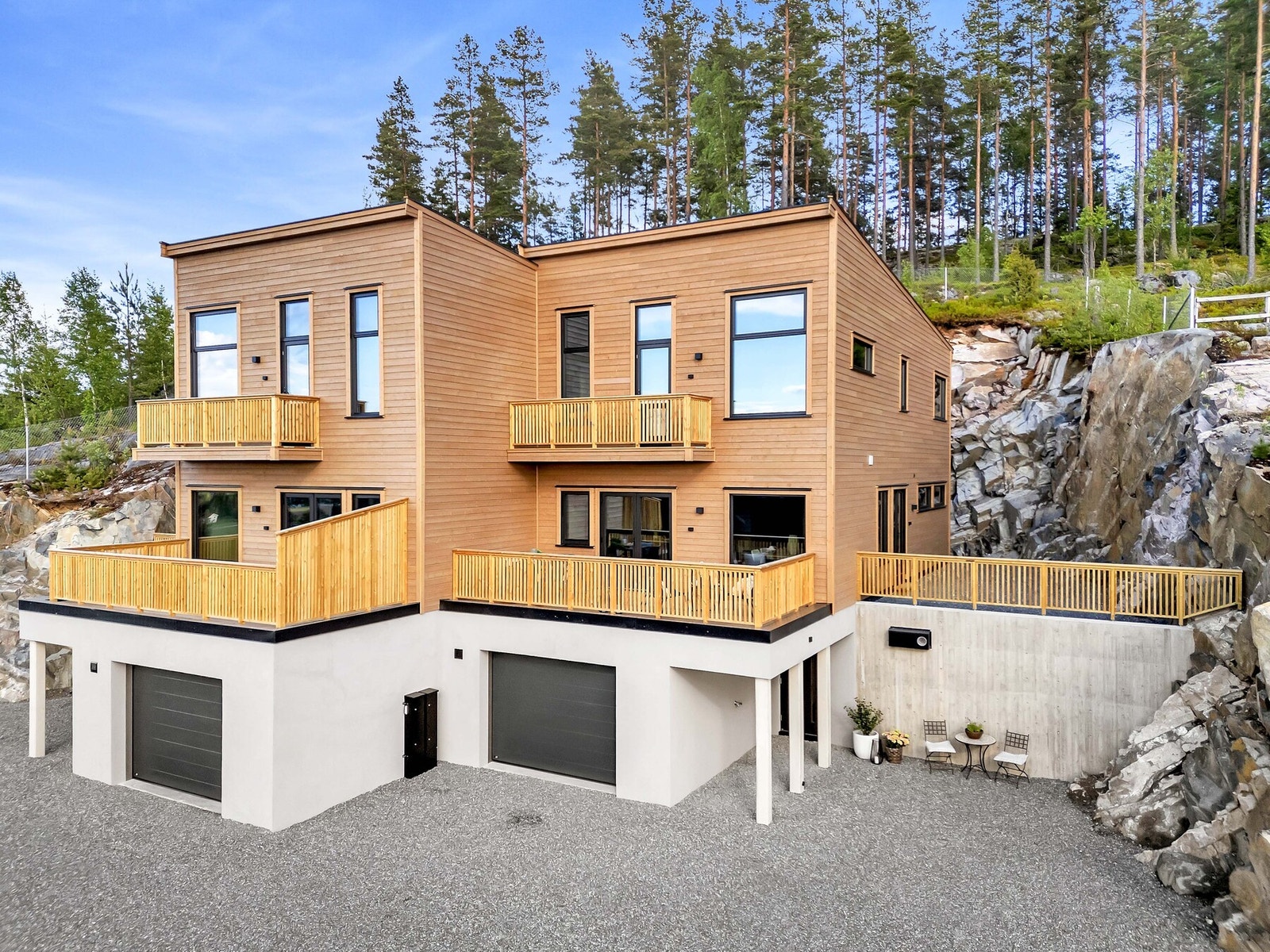 Festningslia 7B er en nyoppført enebolig over tre plan med familievennlig planløsning Galleribilde