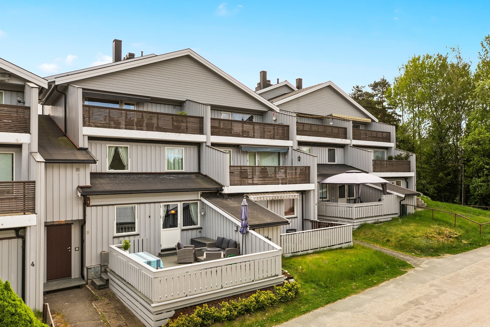 Velkommen til Engsmyr Terrasse 5 -Presentert av EiendomsMegler1 ved Birgit Grandahl Galleribilde