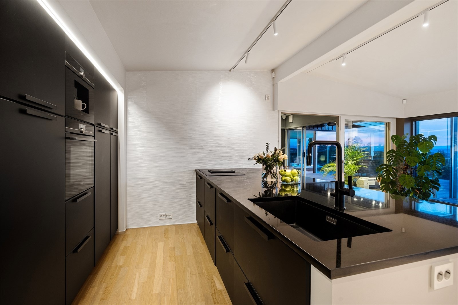 Hvitevarene er Studioline fra Siemens. Galleribilde