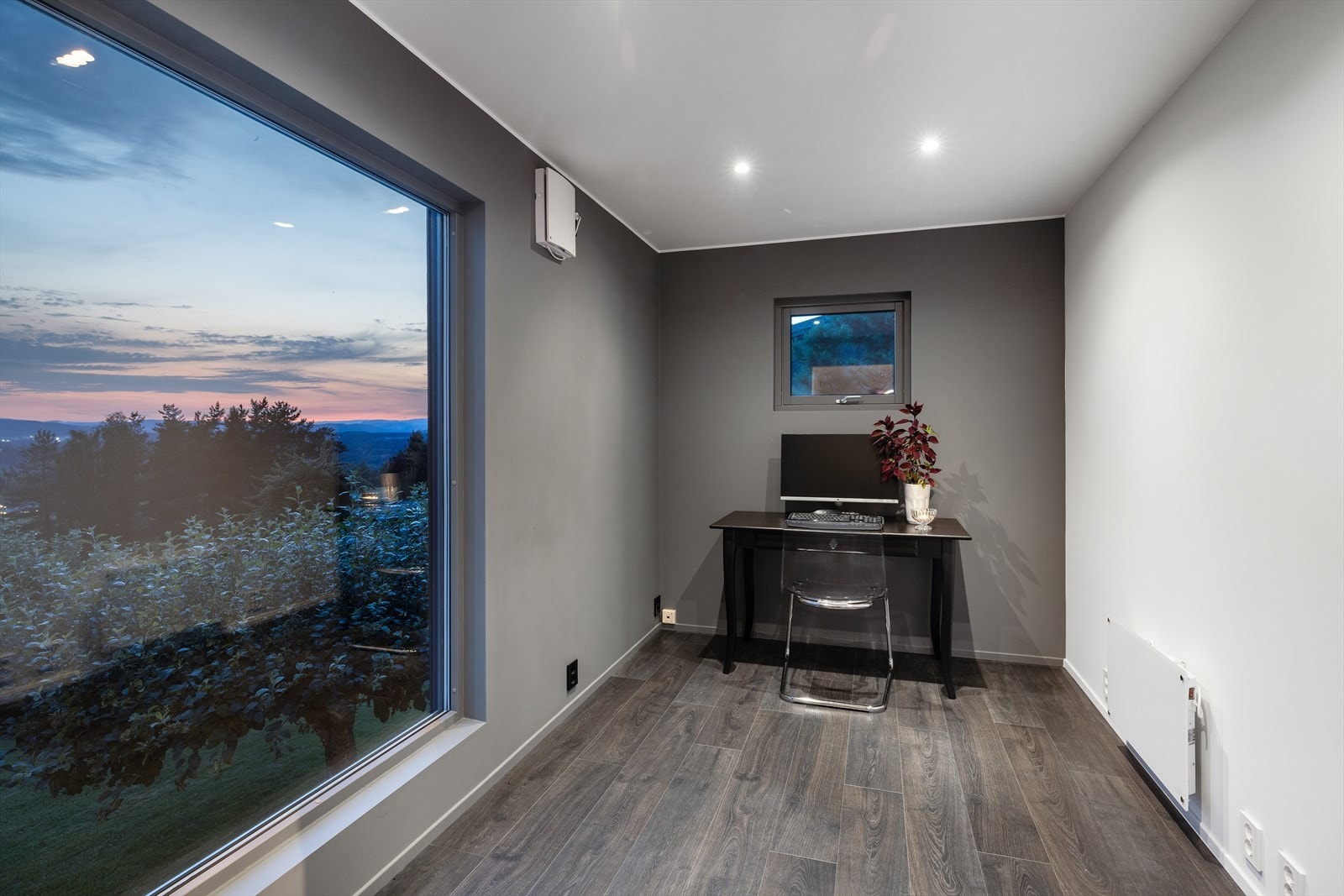 I boligen er det montert Flexit sin løsning for balansert ventilasjon i eldre boliger. Galleribilde