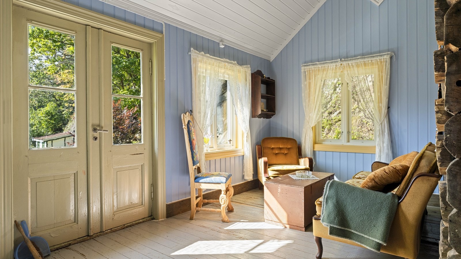 Det er brukt fine, gamle dører Galleribilde