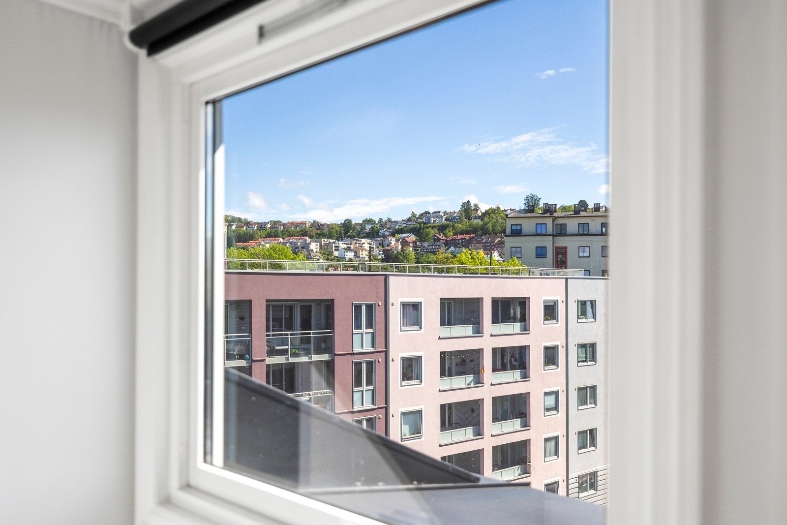 Flott utsyn fra soverom. Galleribilde