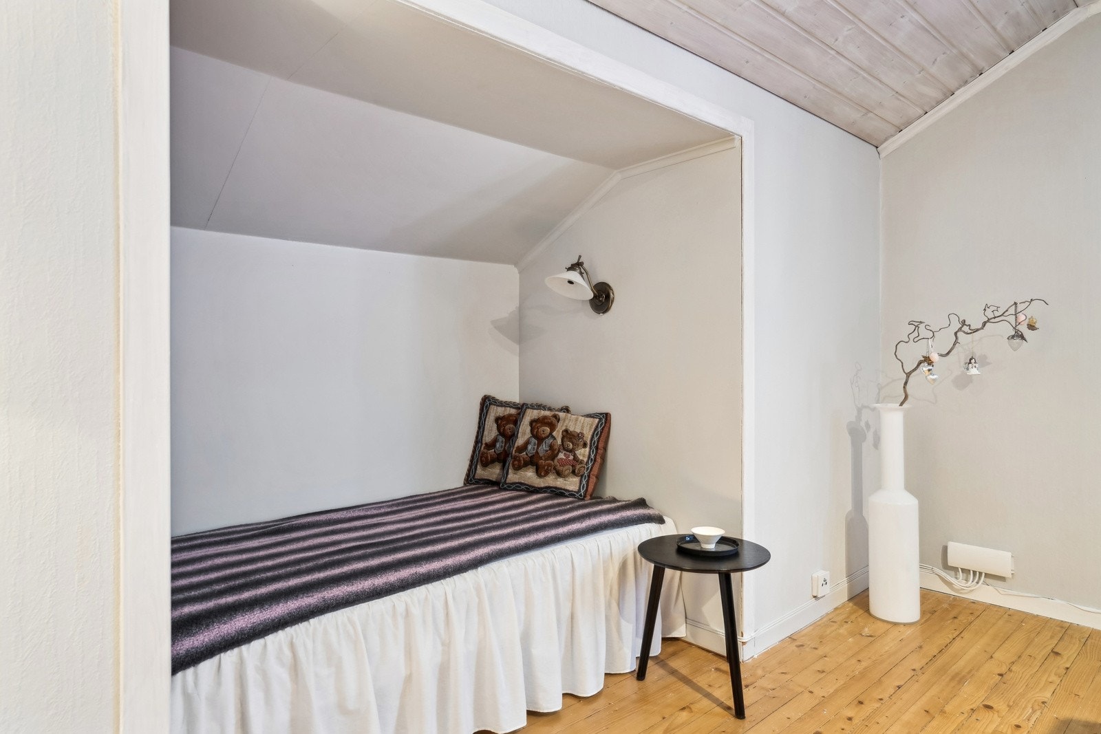 Hyggelig innfelt alkove på loftstuen. Galleribilde
