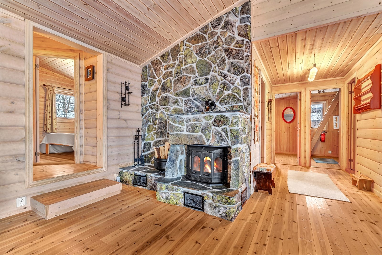 Flott peis praktisk plassert i stuen. Galleribilde