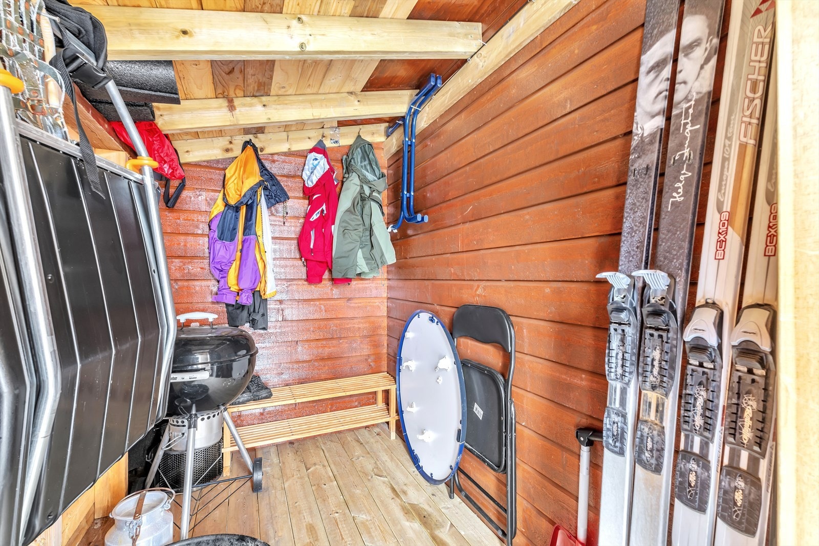 Bod på baksiden av hytten. Galleribilde