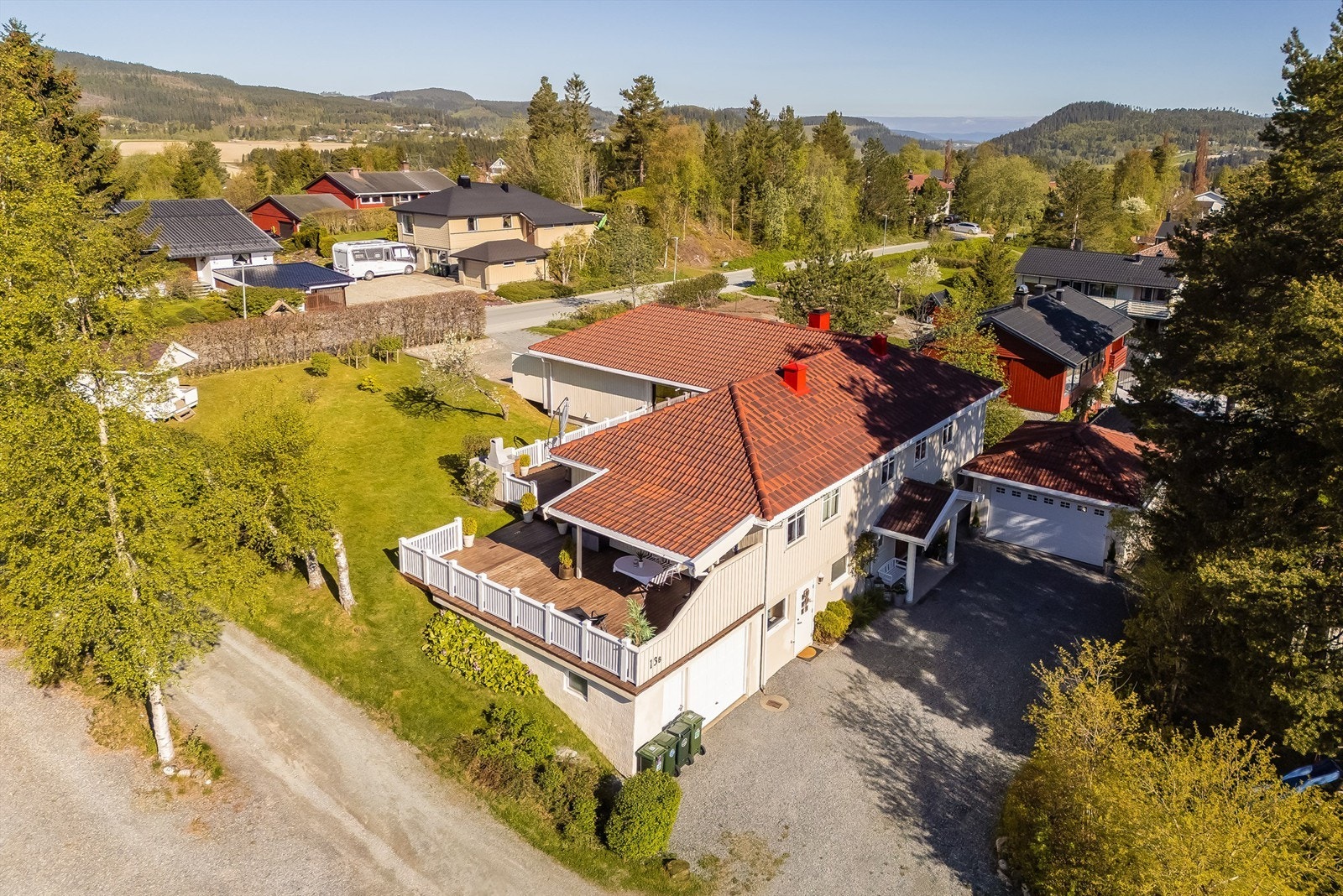 Velkommen til Klokkarvegen 13B - en tiltalende og innholdsrik eiendom sentralt beliggende i Klæbu Galleribilde