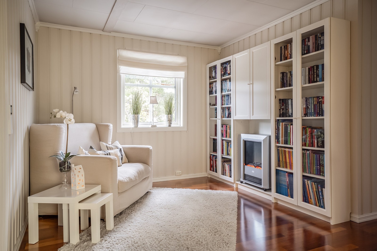 Tidligere arbeidsrom er nå et større rom som passer fint til en ekstra stue. Rommet med gangareal er på 21 kvm. Galleribilde