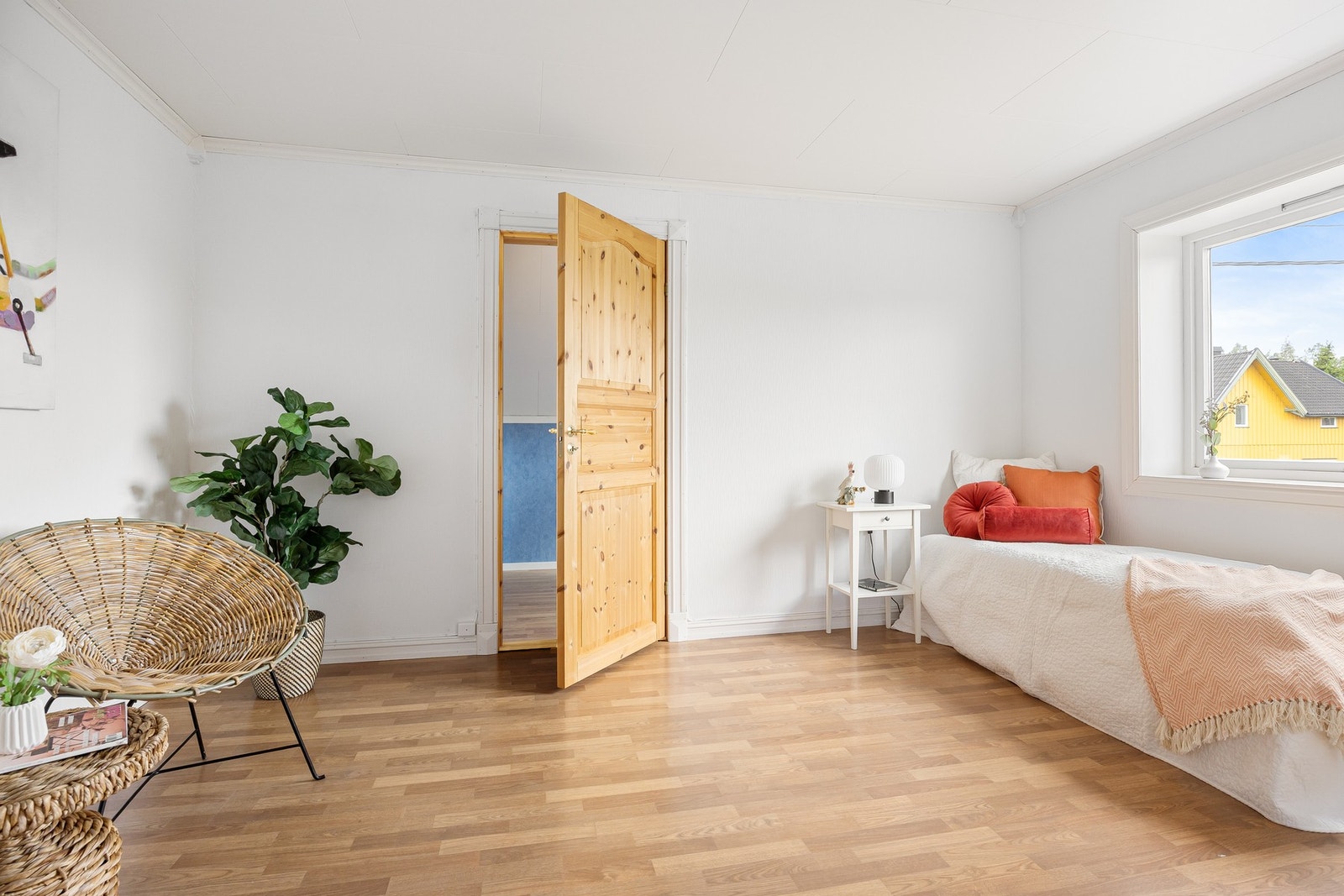 Tilknyttet soverom 2 er en innebod, perfekt som walk in closet eller bare ekstra bodareal. Galleribilde