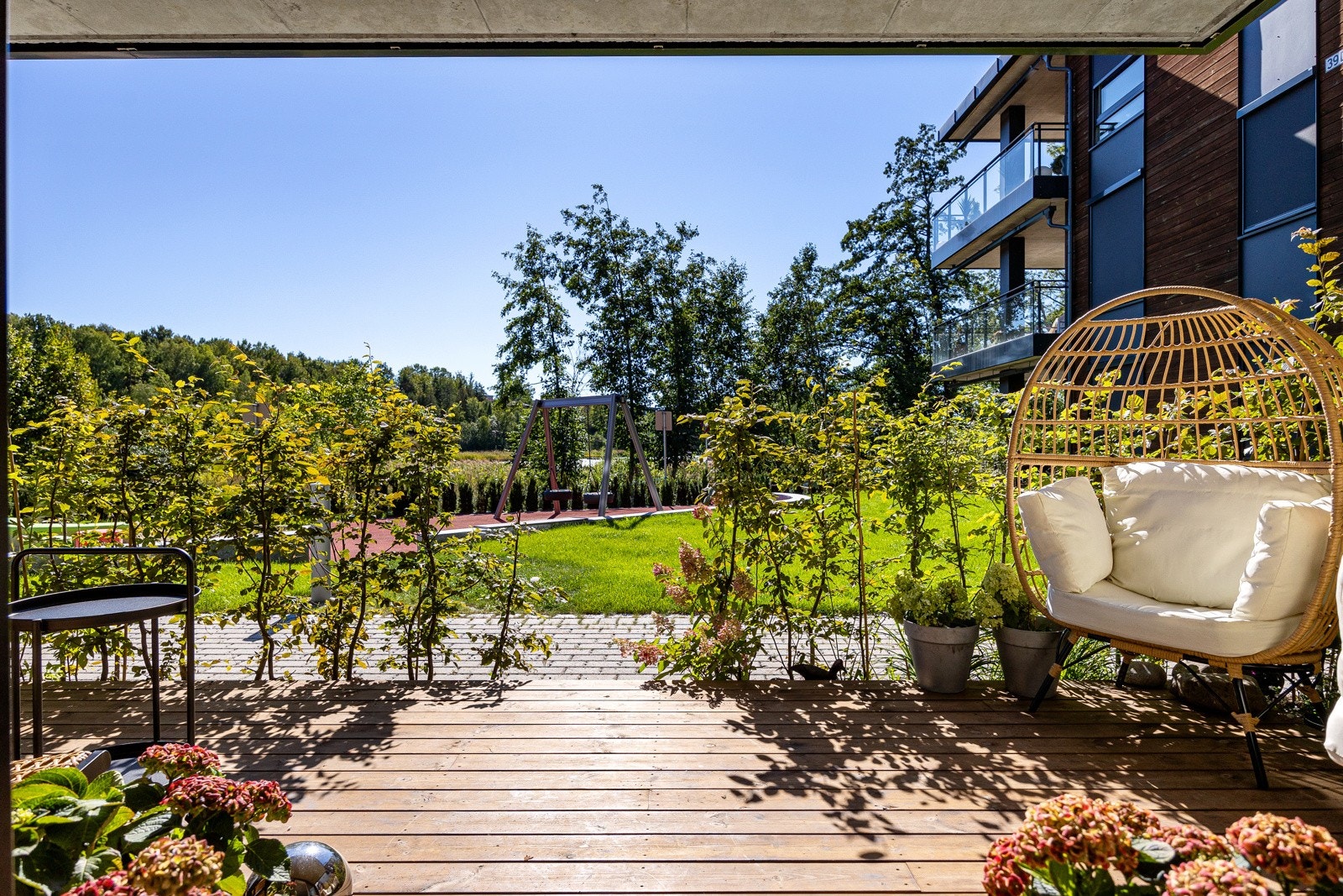 Her kommer du tett på fjorden og grønne friarealer. Galleribilde