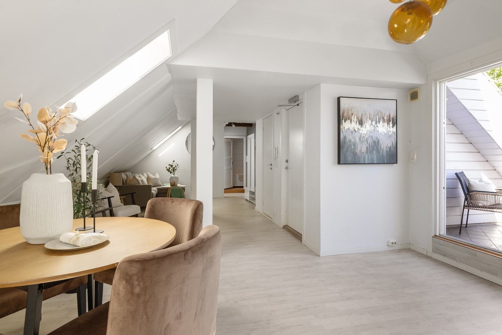 Utgang til takterrassen fra stuen Galleribilde