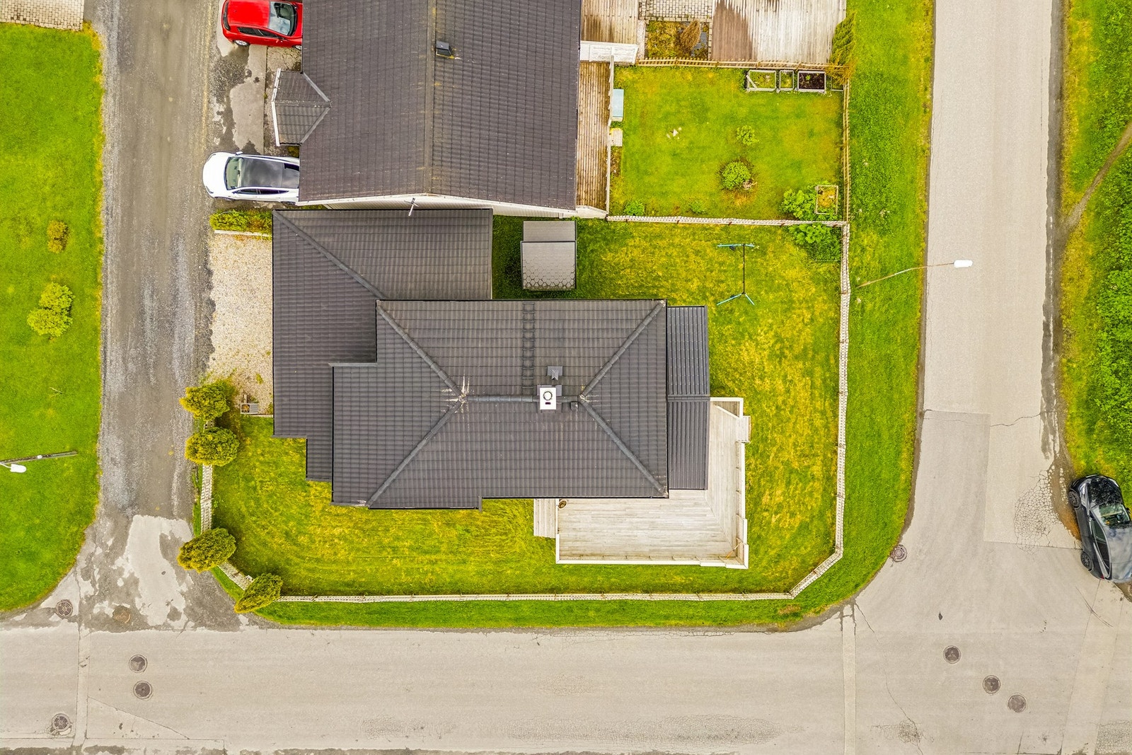 Oversiktsbilde eiendommen. Galleribilde