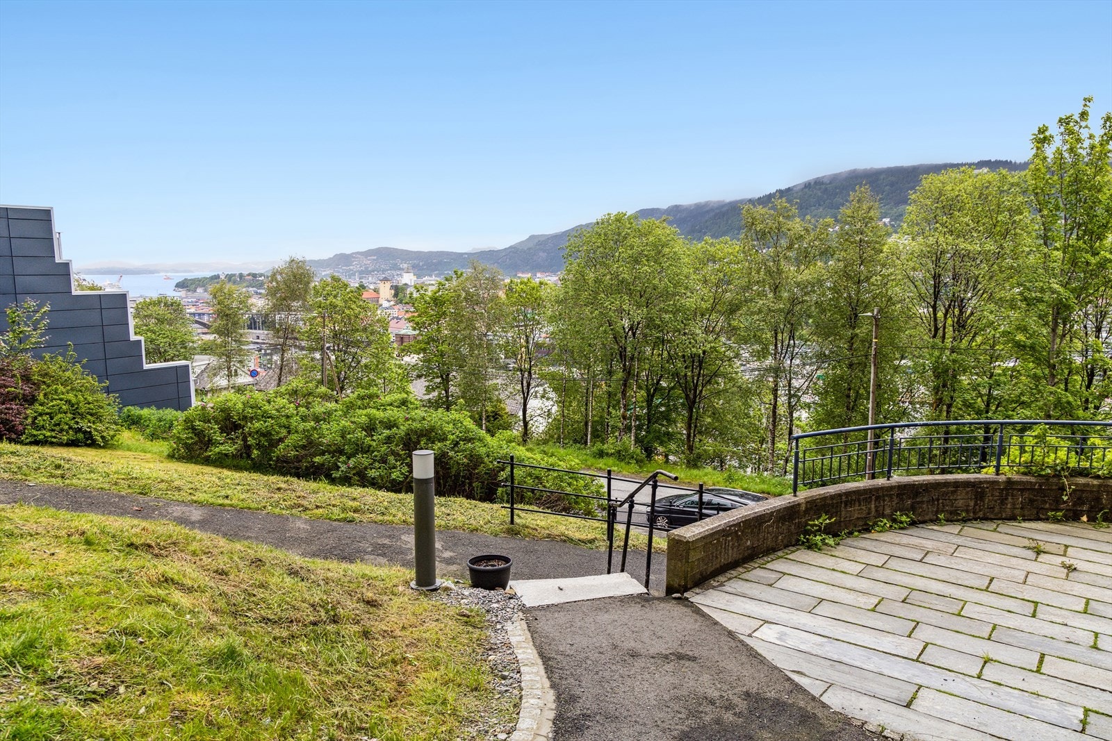 Velholdte fellesarealer gir et ryddig og trivelig bomiljø. Galleribilde