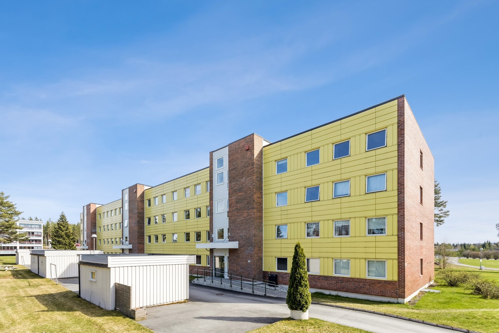 Fasade inngangssiden Galleribilde