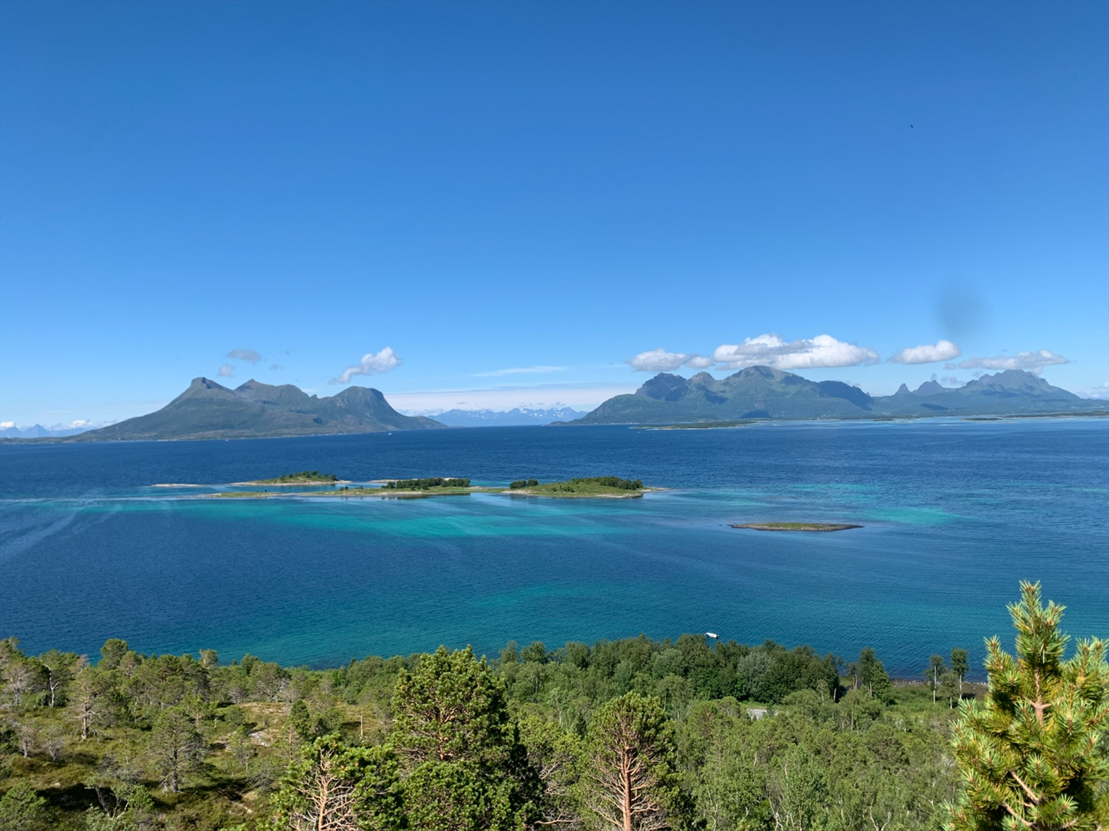 Nydelig utsiktsbilde frahøyden Galleribilde