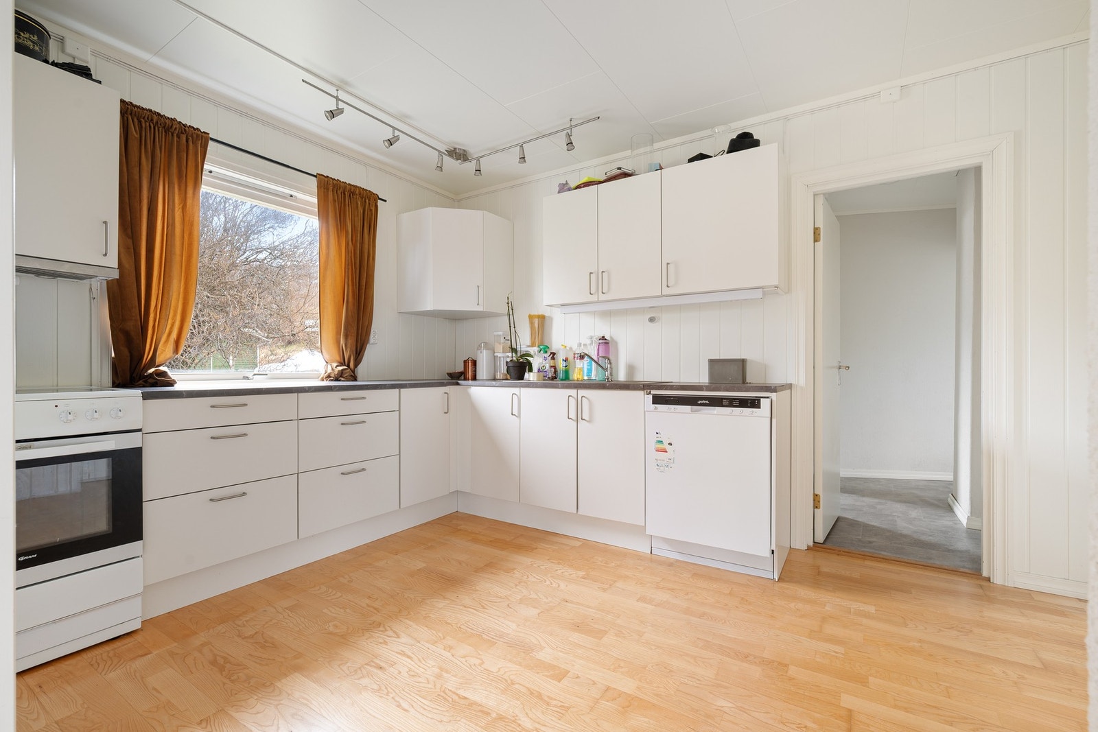 Laminert benkeplate med nedfelt vask Galleribilde