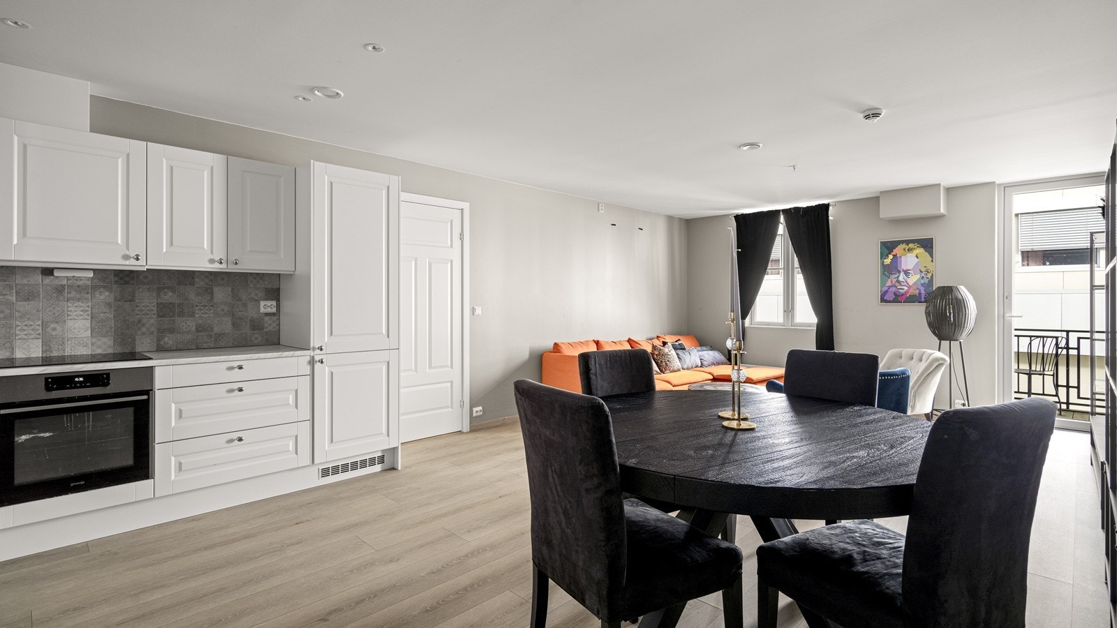 Kristoffer Eastwood i Nordvik presenterer Skolegaten 1B! Galleribilde