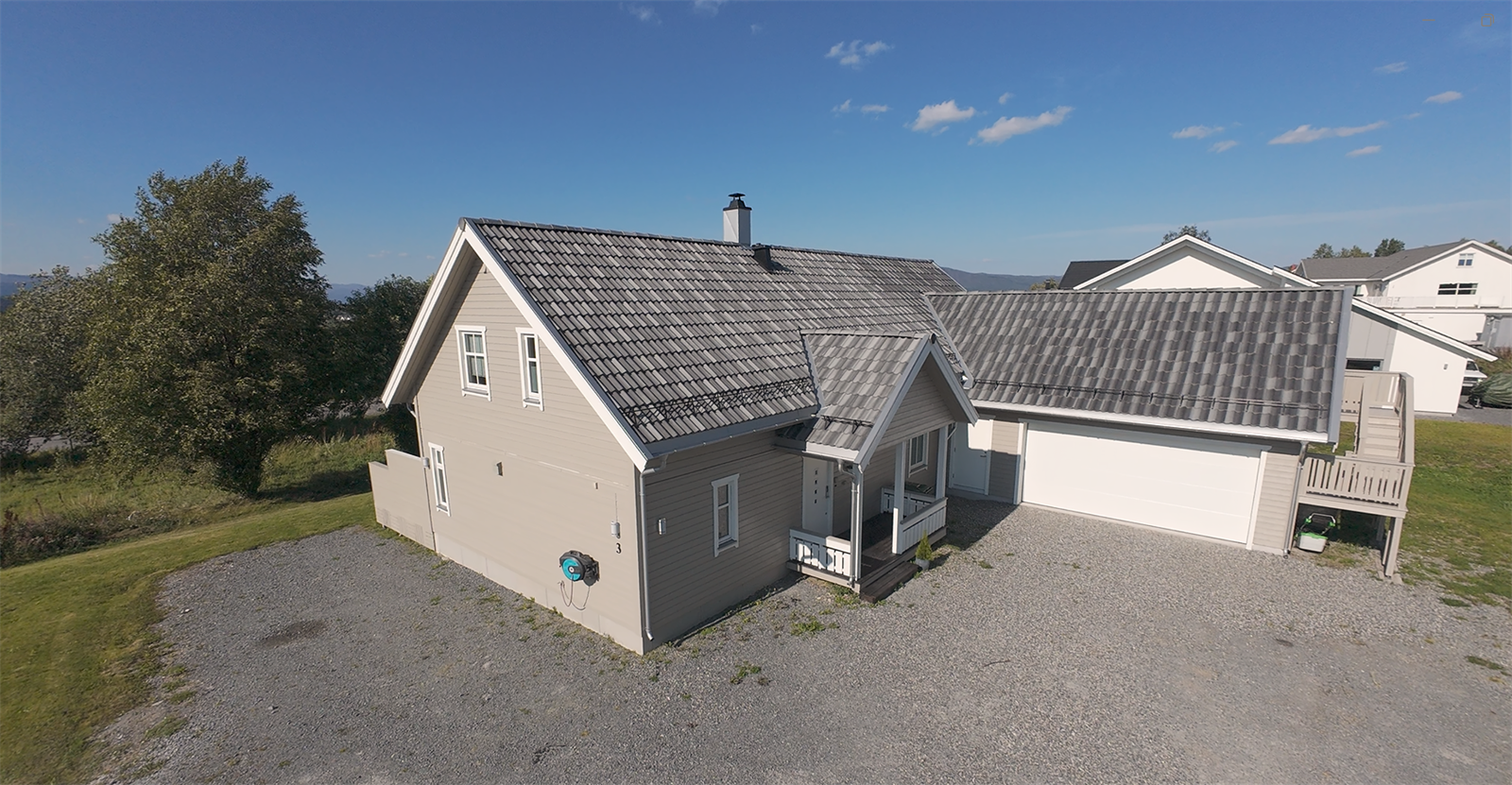 Boligen fremstår velholdt og representativ. Galleribilde