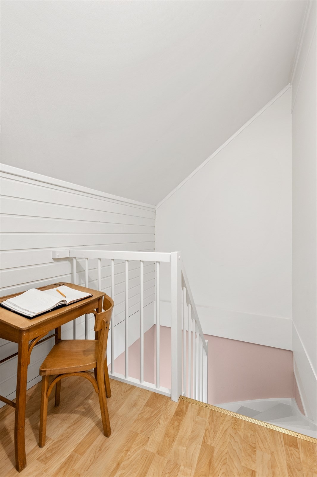 I boligens 3. etasje er det en stor loftstue. Galleribilde