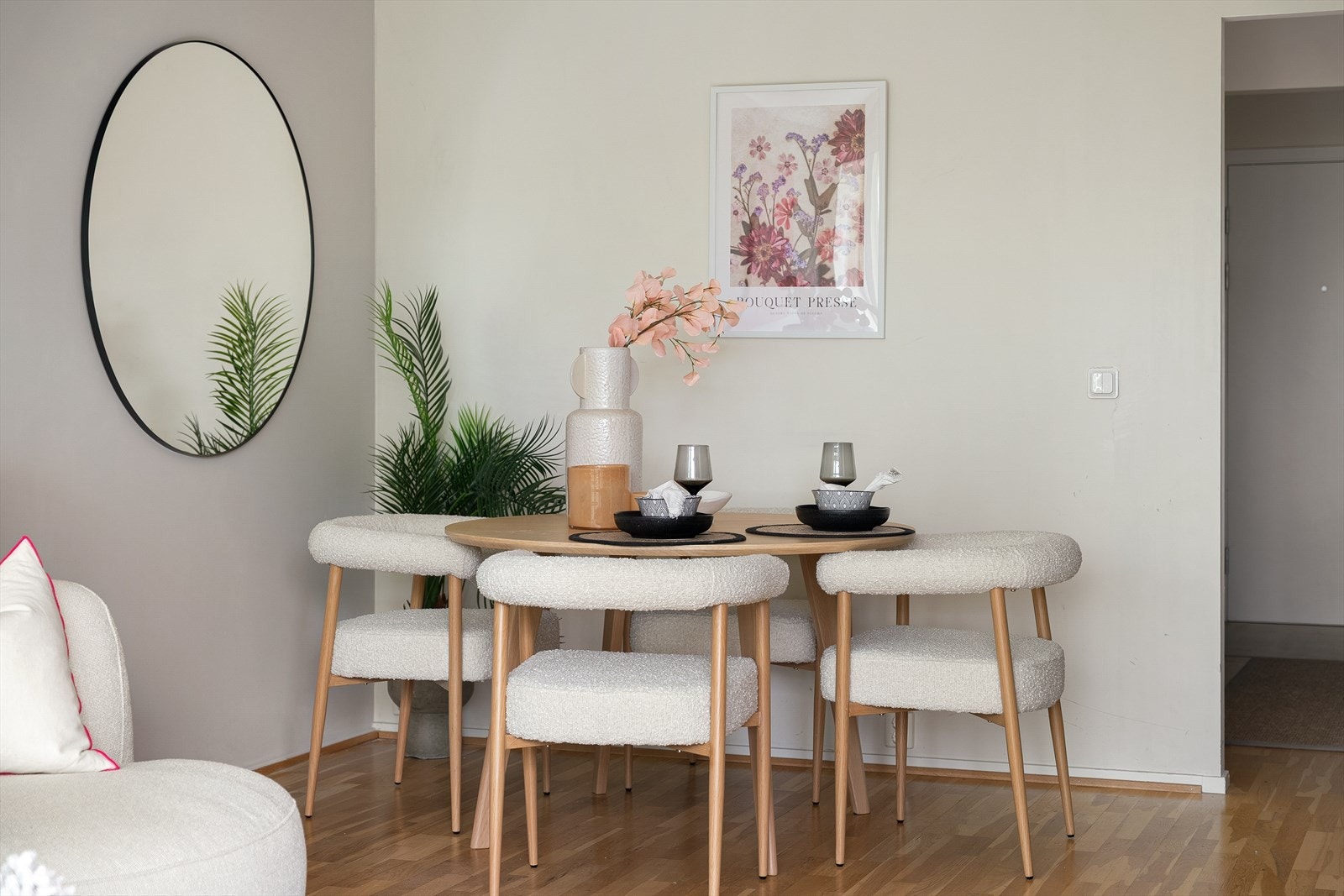 Plass til spisebord i stuen Galleribilde