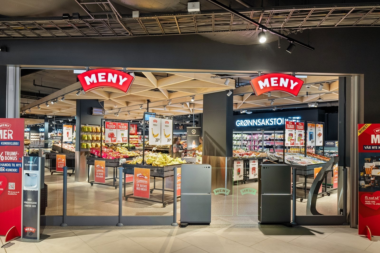 Kun få minutter gang til dagligvarebutikken Meny. Galleribilde